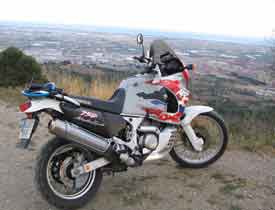 Africa Twin en Ermita San Ramon